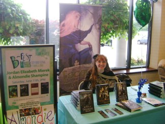 Blog Tour - Jordan Elizabeth - Author Photo